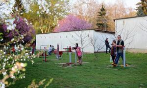 2013 ny&iacute;regyh&aacute;za malomkert kondipark gyerekeszk&ouml;z&ouml;kkel 07