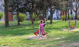 2013 ny&iacute;regyh&aacute;za robinzon domb kondipark gyerek eszk&ouml;z&ouml;kkel 05