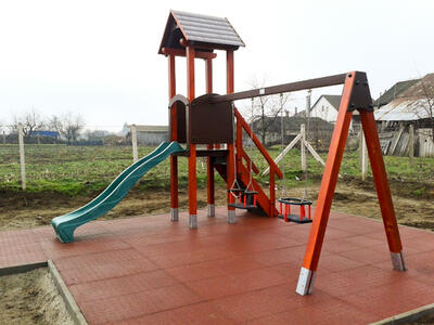 csinom janko csuszdas hintas maszo 002