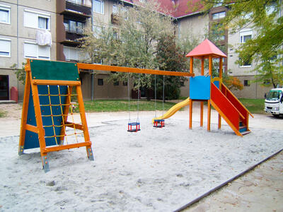 csinom janko csuszdas hintas maszo 009