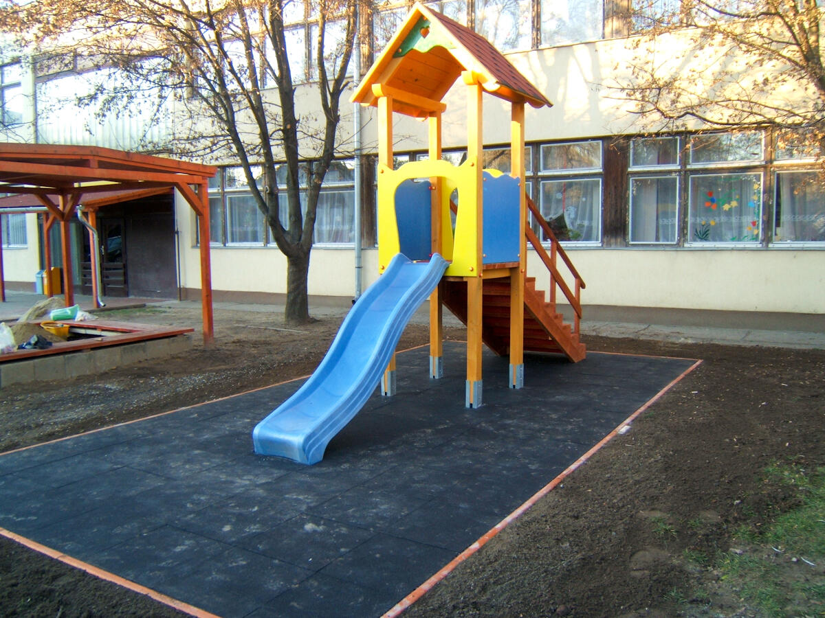 csinom palko csuszdahaz 120 002