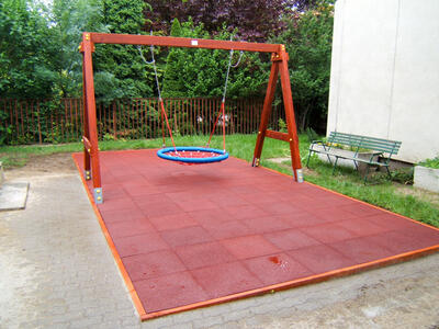 huvelyk matyi feszekhinta 006